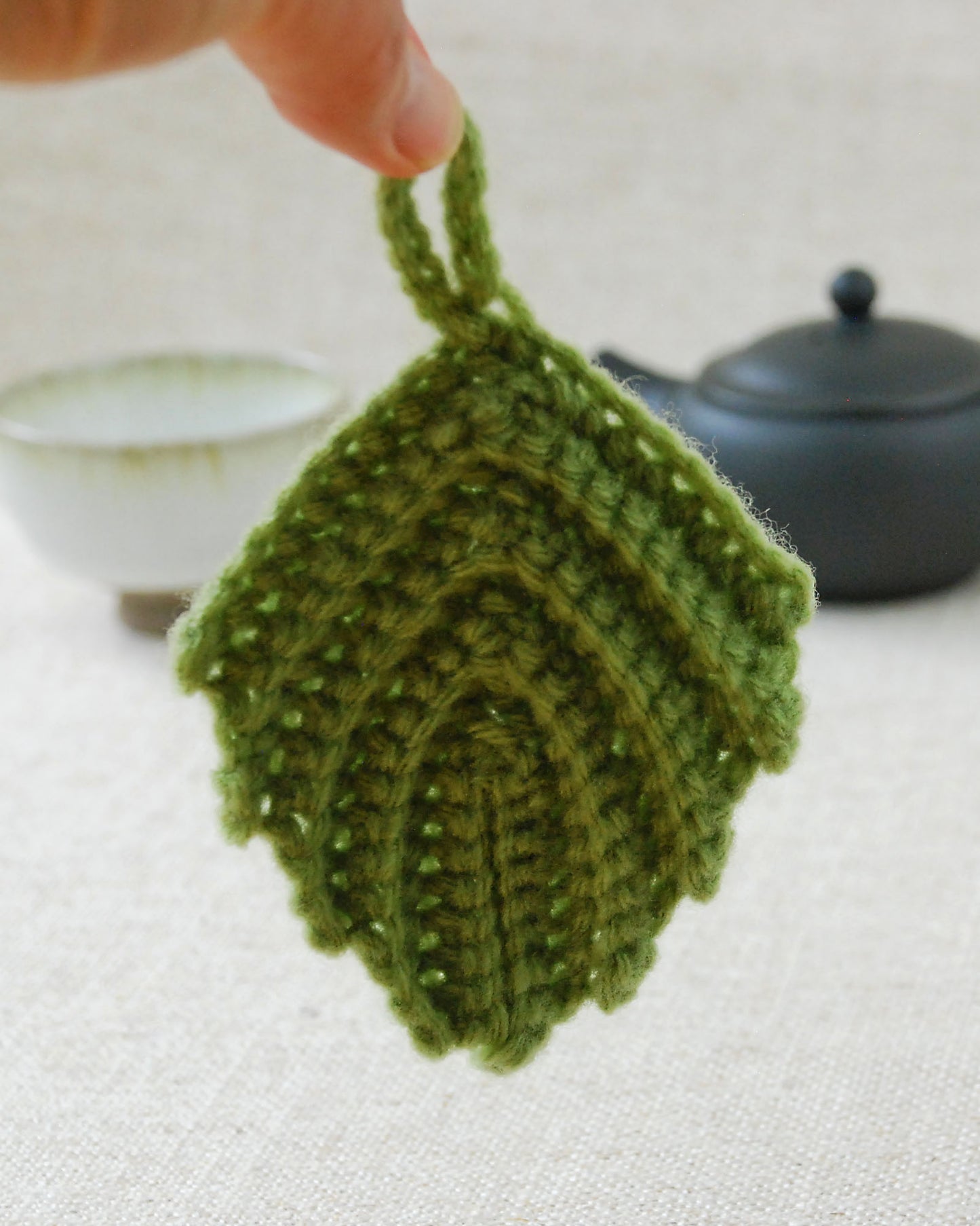 Crocheted Tea Leaf Sponge